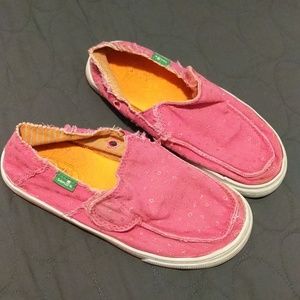 Sanuk canvas slip on